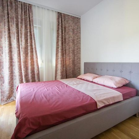 Sun Apartment 포드고리차 외부 사진