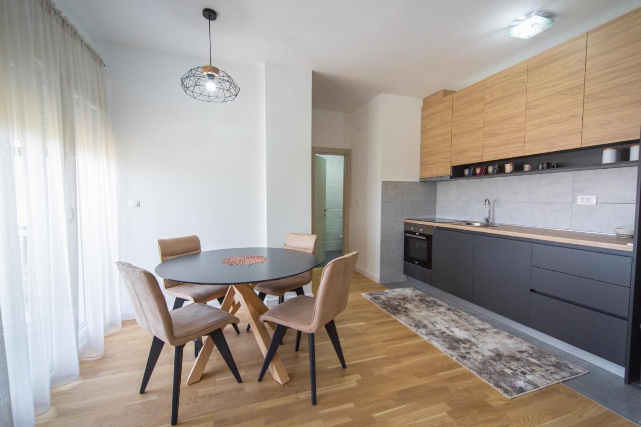 Sun Apartment 포드고리차 외부 사진